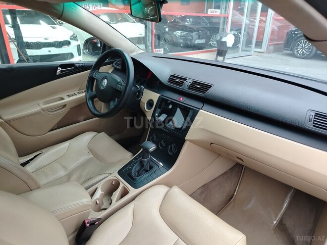 Volkswagen Passat-19