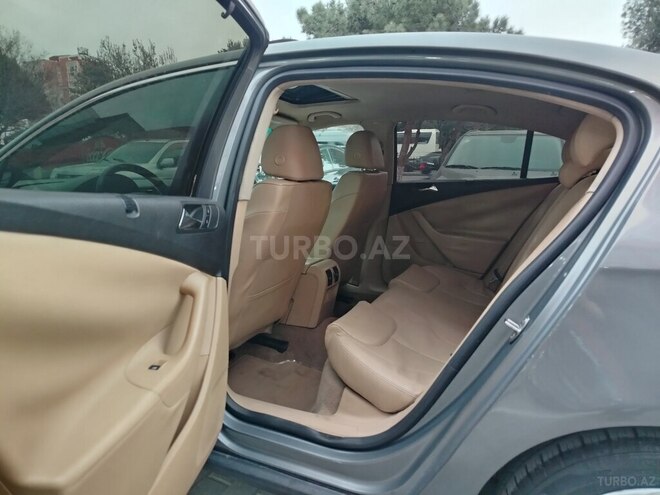 Volkswagen Passat-23