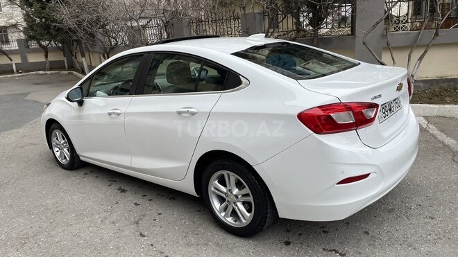 Chevrolet Cruze-2