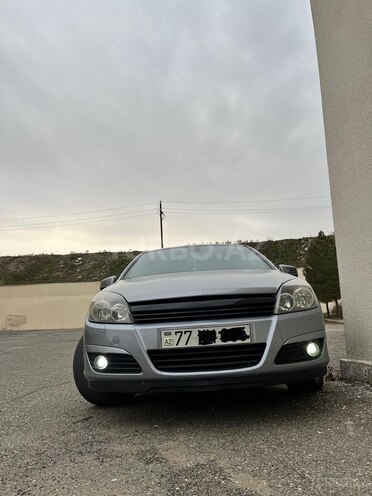Opel Astra 2004, 28,000 km - 1.4 l - Bakı