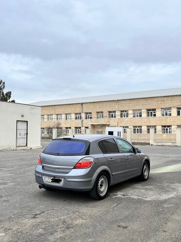 Opel Astra 2004, 28,000 km - 1.4 l - Bakı
