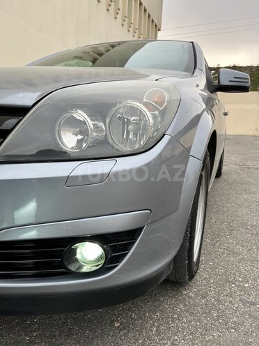 Opel Astra 2004, 28,000 km - 1.4 l - Bakı