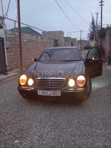 Mercedes E 240 2000, 400,000 km - 2.4 l - Bakı