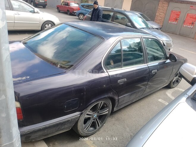 BMW 520-2