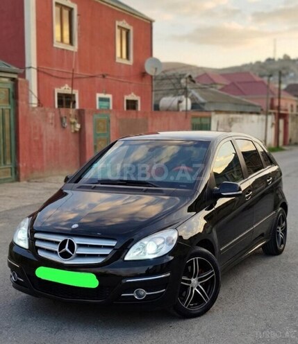 Mercedes B 200-2