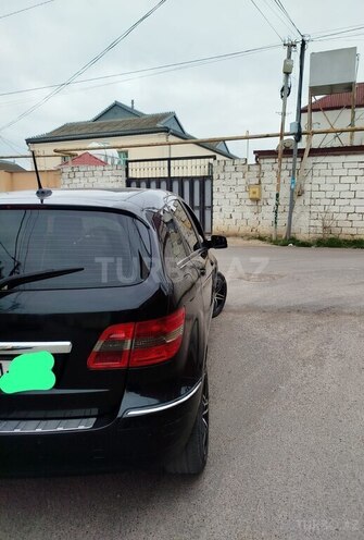 Mercedes B 200-4