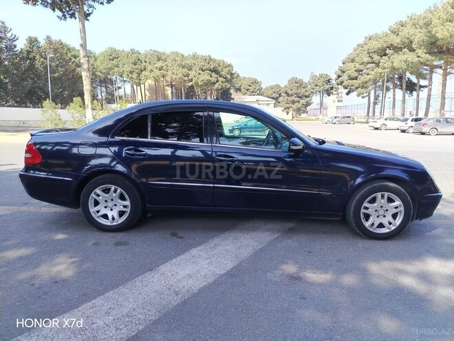 Mercedes E 320-5