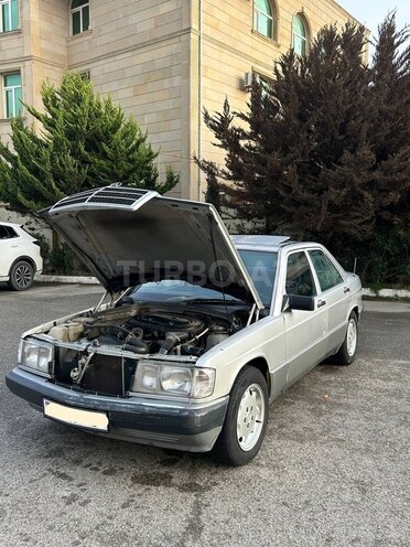 Mercedes 190-6
