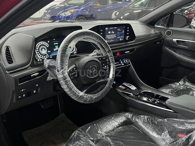 Hyundai Sonata-15