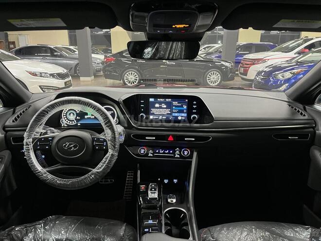 Hyundai Sonata-13
