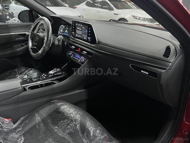 Hyundai Sonata-14