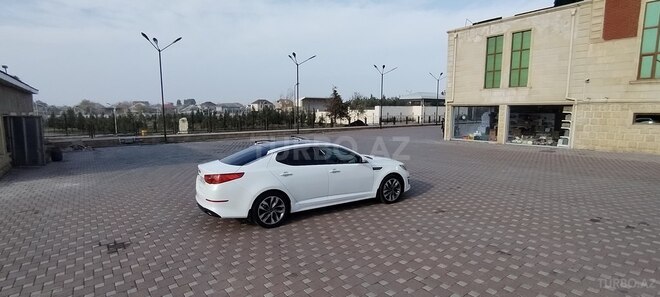 Kia Optima-4