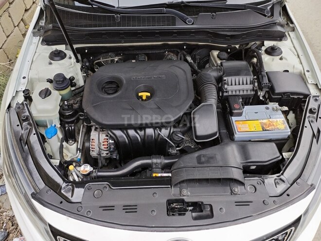 Kia Optima-21