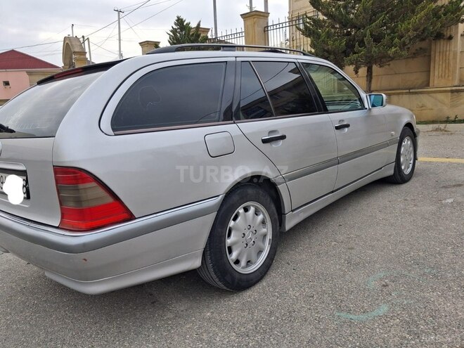 Mercedes C 180-3