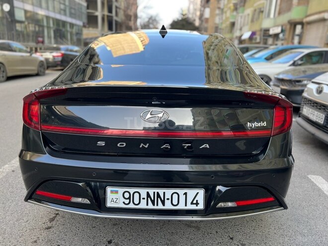 Hyundai Sonata-2