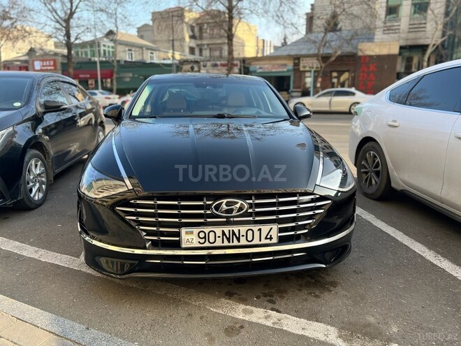 Hyundai Sonata-1