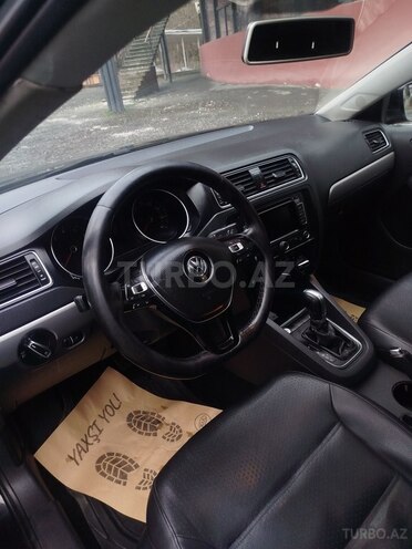 Volkswagen Jetta 2014, 320,200 km - 1.8 l - Şəki