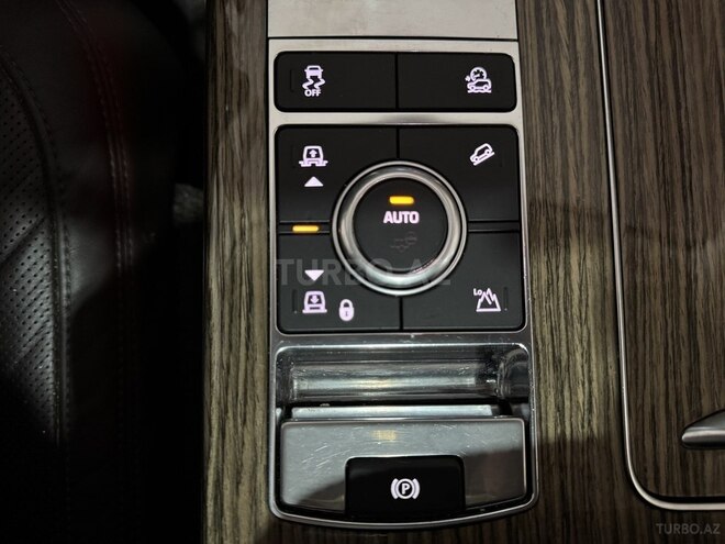 Land Rover Range Rover-26
