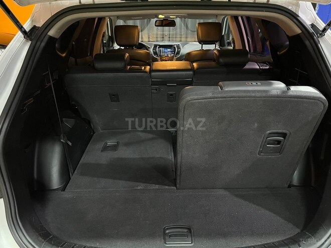 Hyundai Santa Fe-16