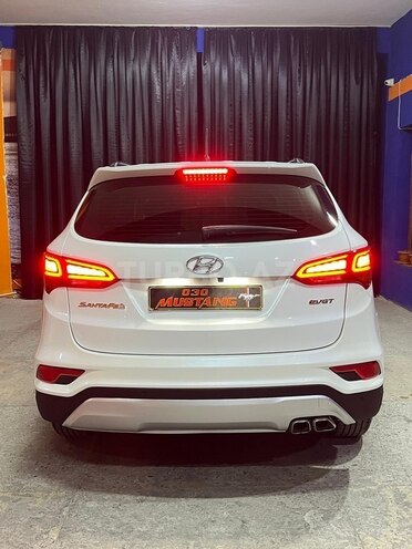 Hyundai Santa Fe-9