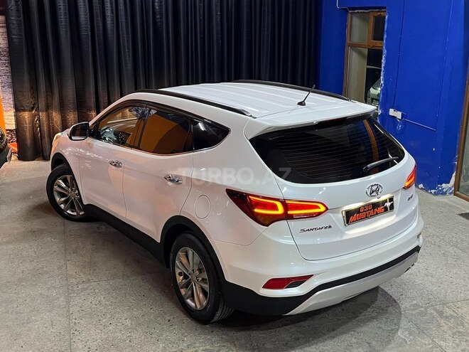 Hyundai Santa Fe-8