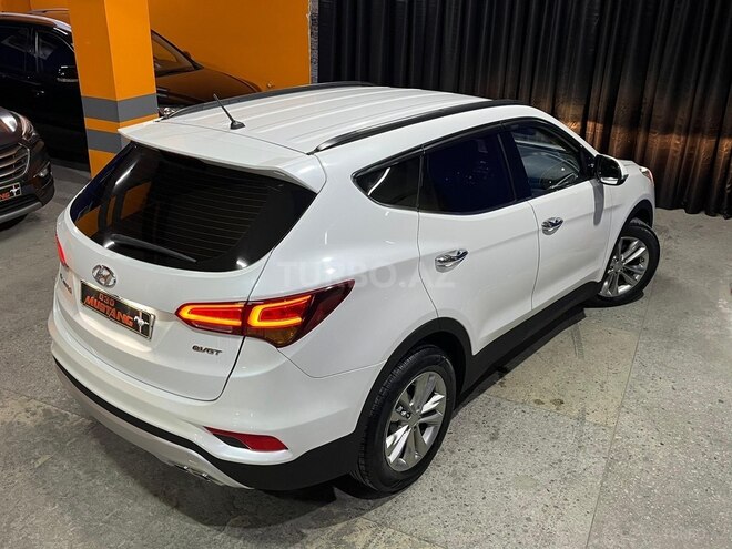 Hyundai Santa Fe-10