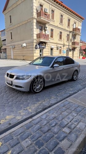 BMW 320-3