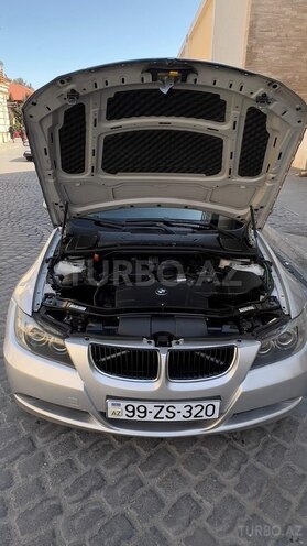 BMW 320-17