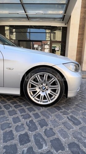 BMW 320-14