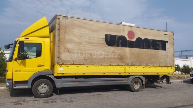Mercedes Atego 818-9