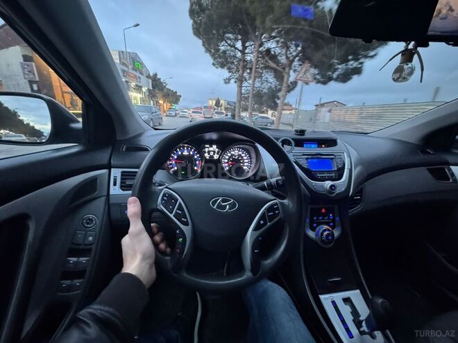 Hyundai Elantra 2011, 180,000 km - 1.8 l - Bakı