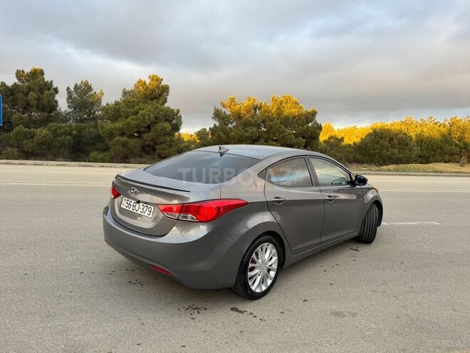 Hyundai Elantra 2011, 180,000 km - 1.8 l - Bakı