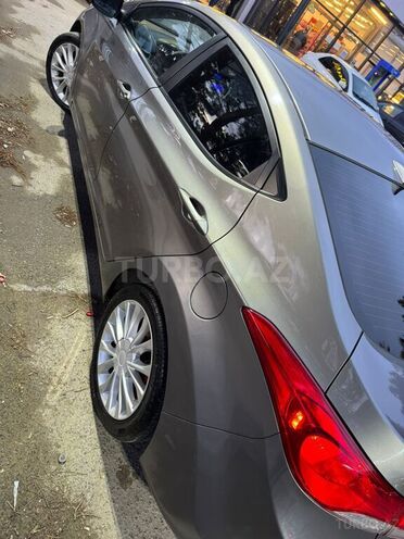 Hyundai Elantra 2011, 180,000 km - 1.8 l - Bakı