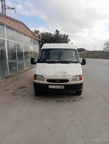 Ford Transit-1
