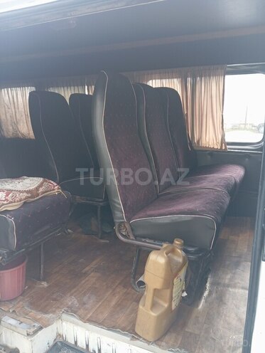 Ford Transit-7