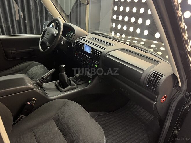 Land Rover Discovery-11