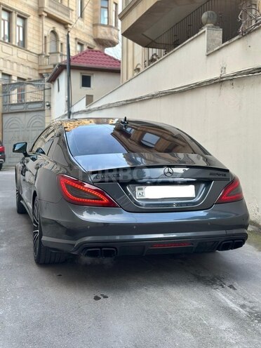 Mercedes CLS 63 AMG-3