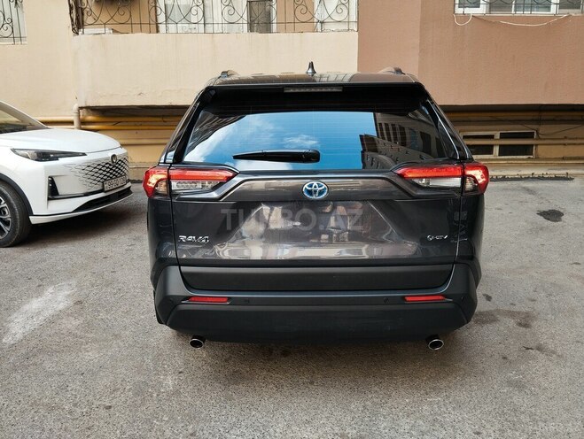 Toyota RAV4 2025, 10,000 km - 2.5 л - Bakı