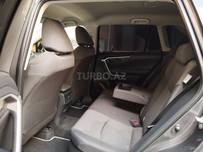 Toyota RAV4 2025, 10,000 km - 2.5 л - Bakı