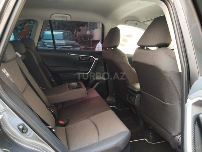 Toyota RAV4 2025, 10,000 km - 2.5 л - Bakı