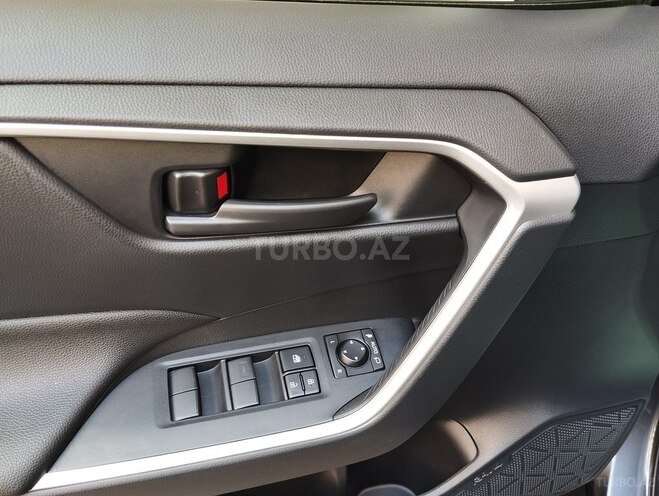 Toyota RAV4 2025, 10,000 km - 2.5 л - Bakı