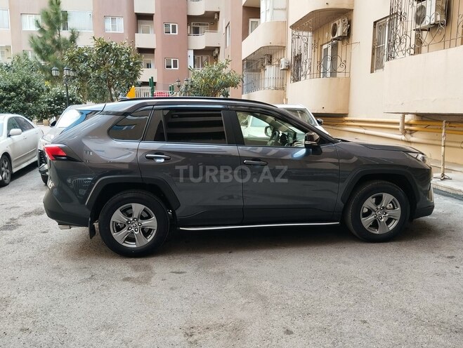Toyota RAV4 2025, 10,000 km - 2.5 л - Bakı