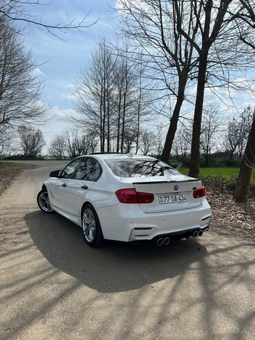 BMW  2018, 220,000 km - 2.0 l - Bakı
