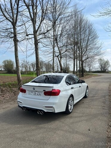 BMW  2018, 220,000 km - 2.0 l - Bakı