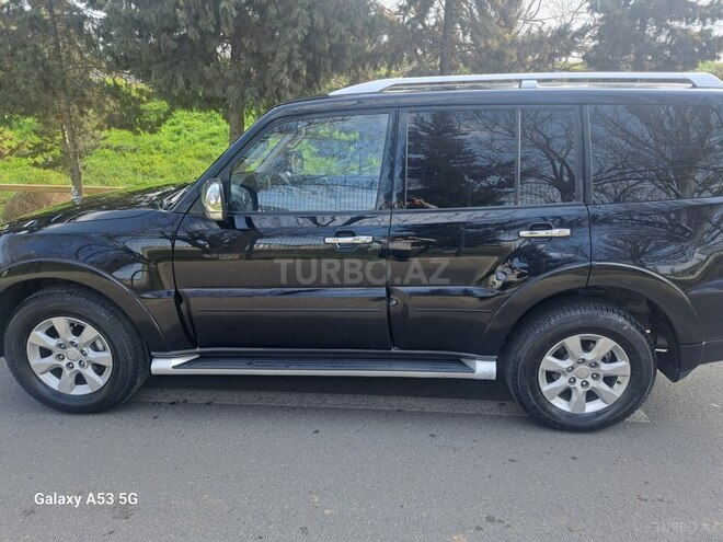 Mitsubishi Pajero 2009, 300,000 km - 3.5 l - Bakı