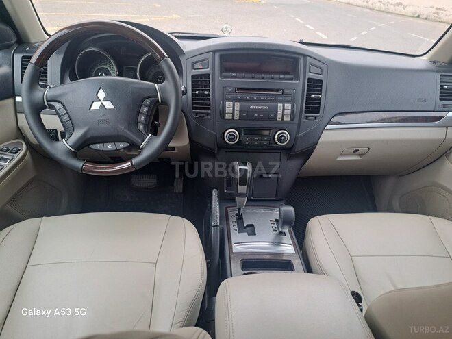 Mitsubishi Pajero 2009, 300,000 km - 3.5 l - Bakı