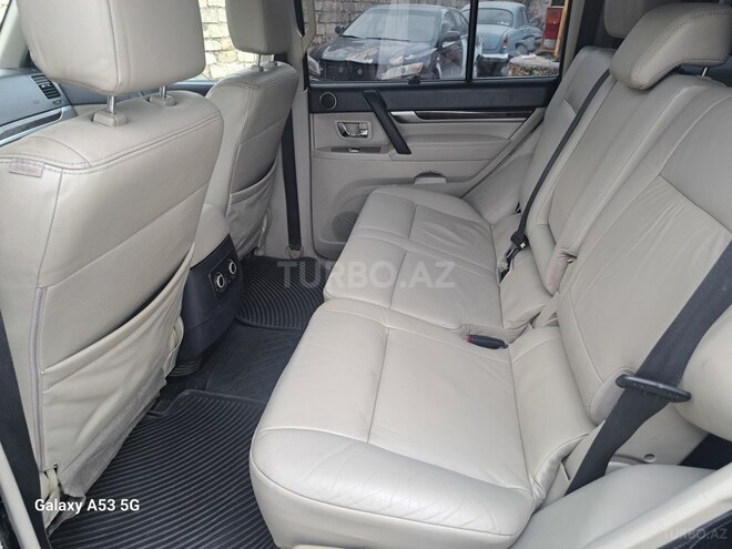 Mitsubishi Pajero 2009, 300,000 km - 3.5 l - Bakı