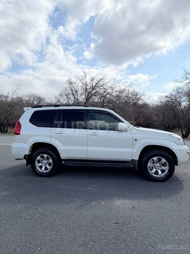 Toyota Land Cruiser Prado 2006, 298,458 km - 2.7 l - Qax