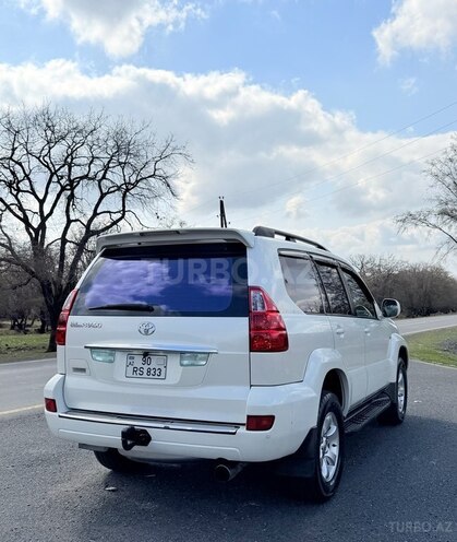 Toyota Land Cruiser Prado 2006, 298,458 km - 2.7 l - Qax