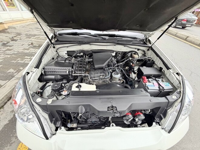Toyota Land Cruiser Prado 2006, 298,458 km - 2.7 l - Qax